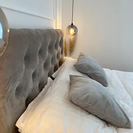 T&j Apartment