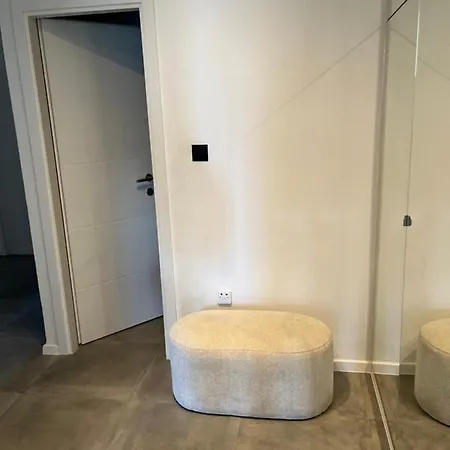 T&j Apartment